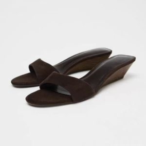 sandales à talons compensés