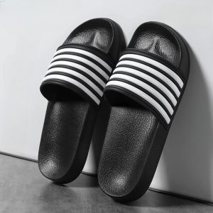 Sandale confortable plate en plastique pour homme