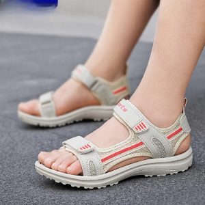 Sandales d'été respirantes pour enfants, décontractées avec semelles souples.