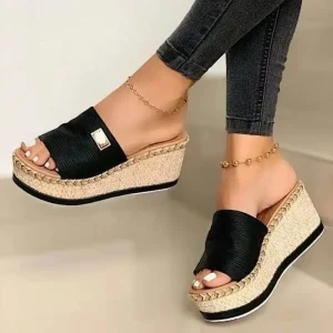 Sandales compensée décontractée chic pour femme