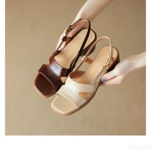 Sandale chic a talon carré pour femme