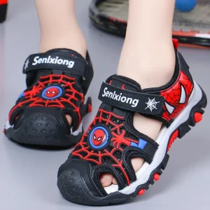 Sandale de sport pour enfants Disney style Spiderman.