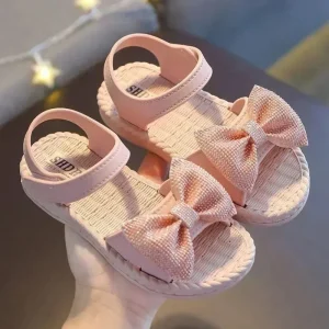 Sandale souple et mignonne pour fille