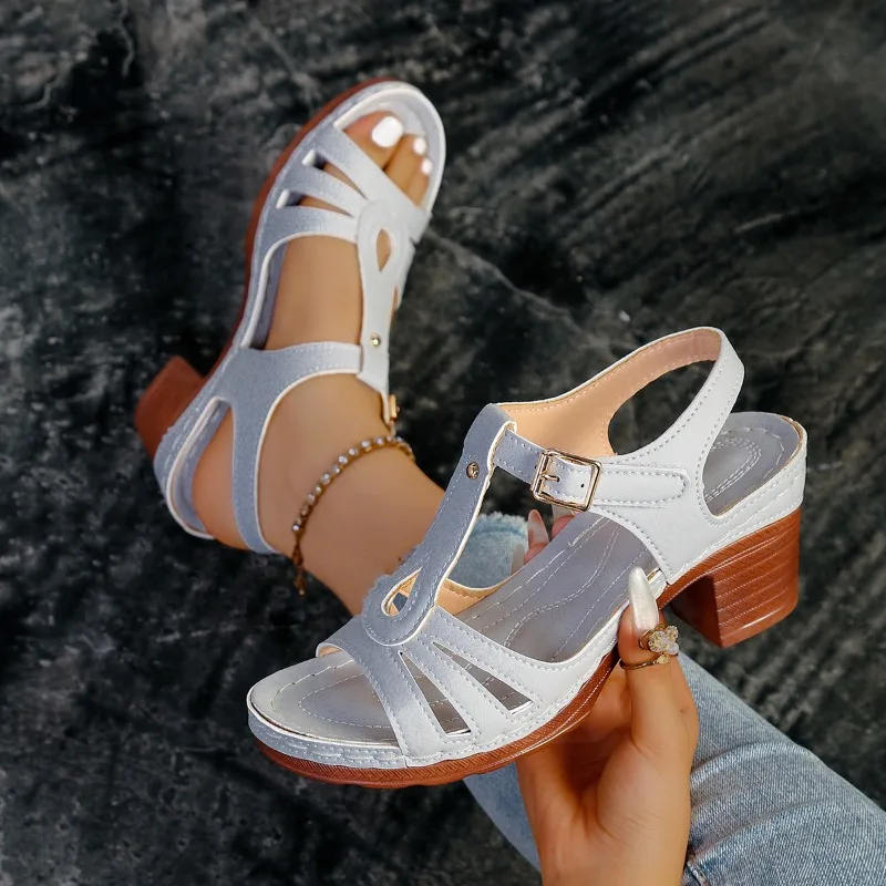 Sandales à talons carrée décontractées et rétro en cuir pour femmes. – Image 8