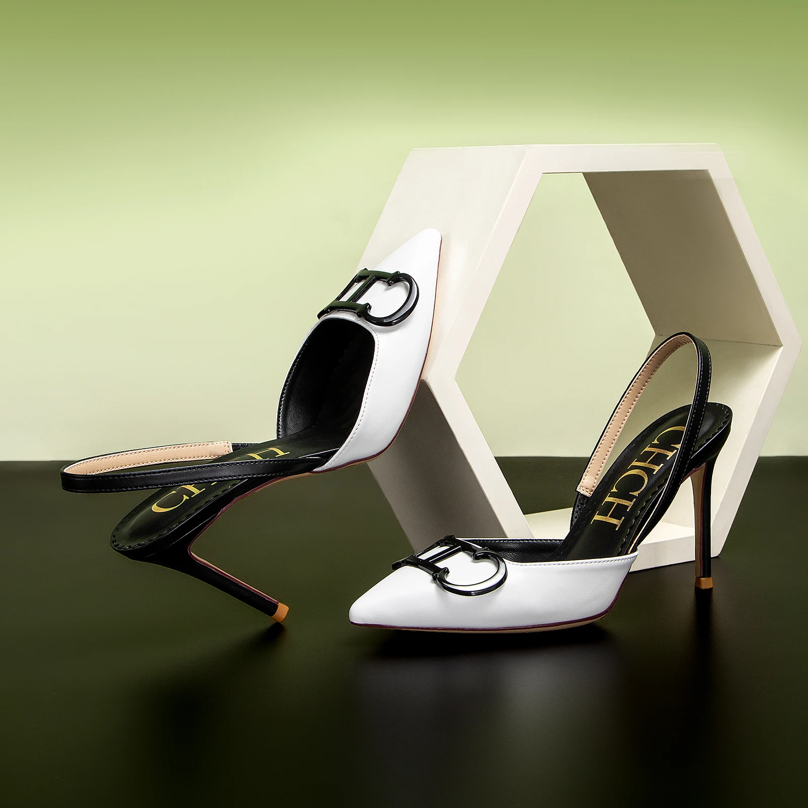 Sandale à talons hauts, à bout pointu, design simple et couleur unie polyvalente – Image 2